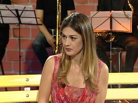 VIDEO / Pse përlotet Anjeza Maja, kur dëgjon këngën e Alban Skënderaj ?