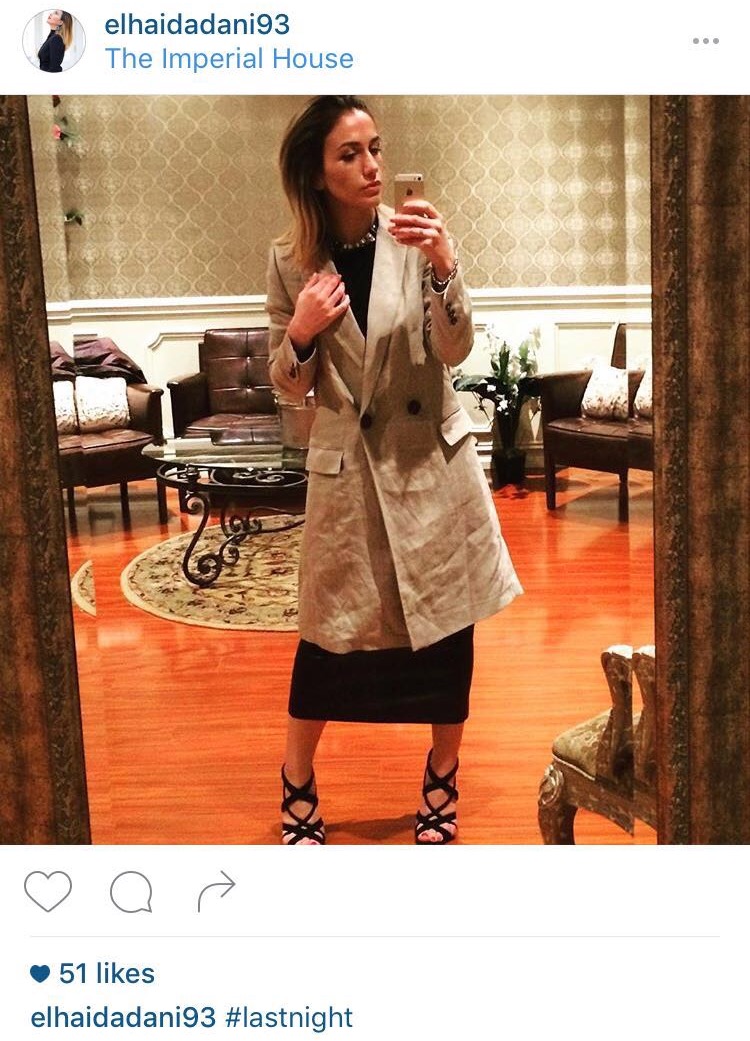 Kur një foto bëhet objekt bisede, çfarë nuk ju pëlqen tek veshja e Elhaidës?
