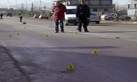 Aksident i rëndë, vdes një person dhe plagoset një tjetër