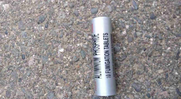 Vetëhelmohet me fotoksinë ish-zyrtari