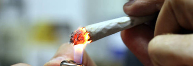 Darka e karabinierëve nxjerr zbuluar dy të rinjtë shqiptarë