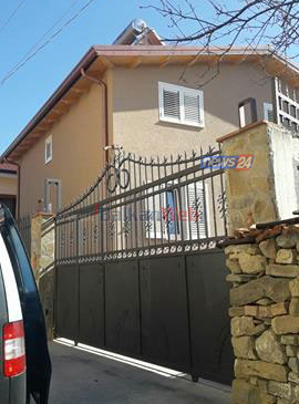 Sistem alarmi e kamera në çdo cep/ Vila luksoze ku jeton i kërkuari për grabitjen