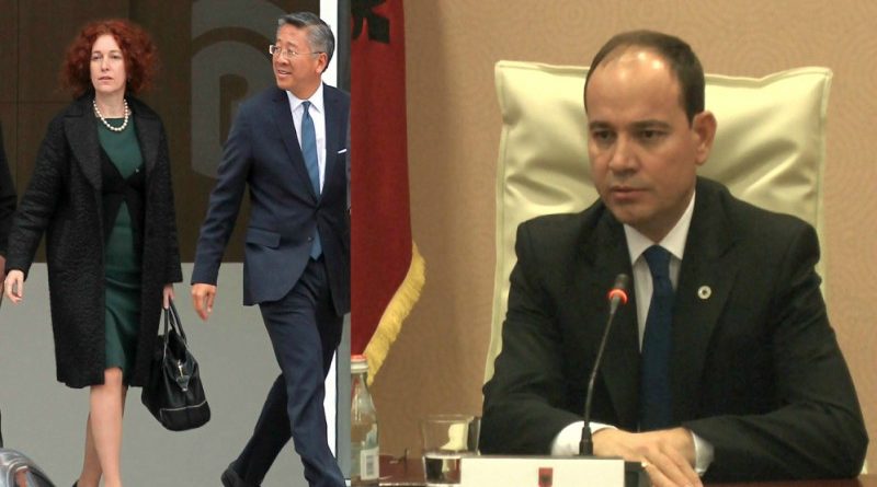 Lu dhe Vlahutin takim në zyrën e Presidentit Nishani