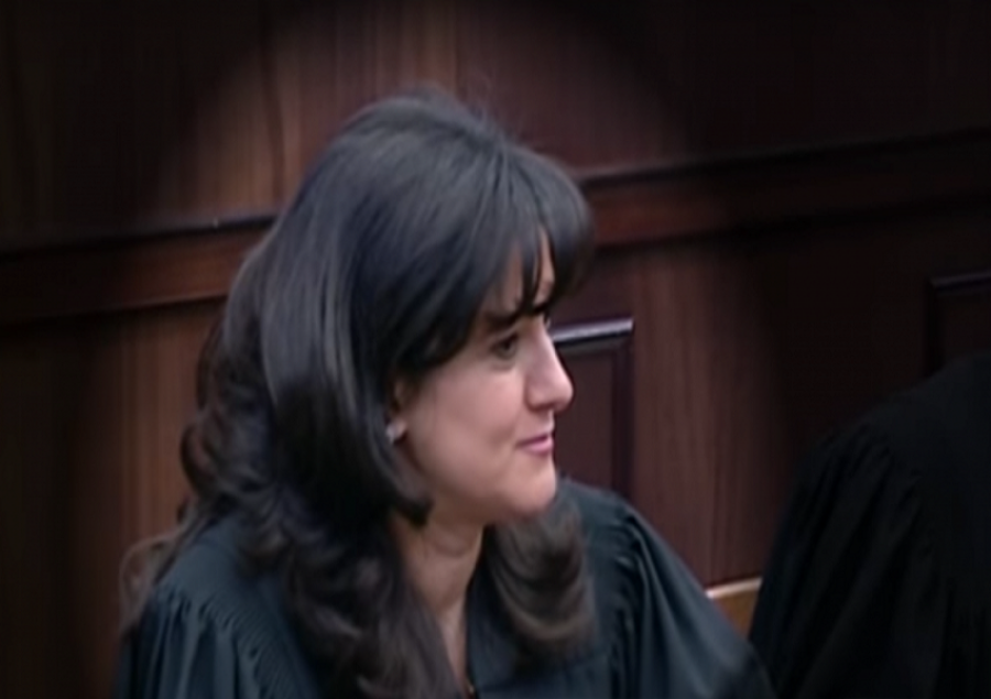 Kush e spiunoi gjyqtaren nga Durrësi, Majlinda Andrea