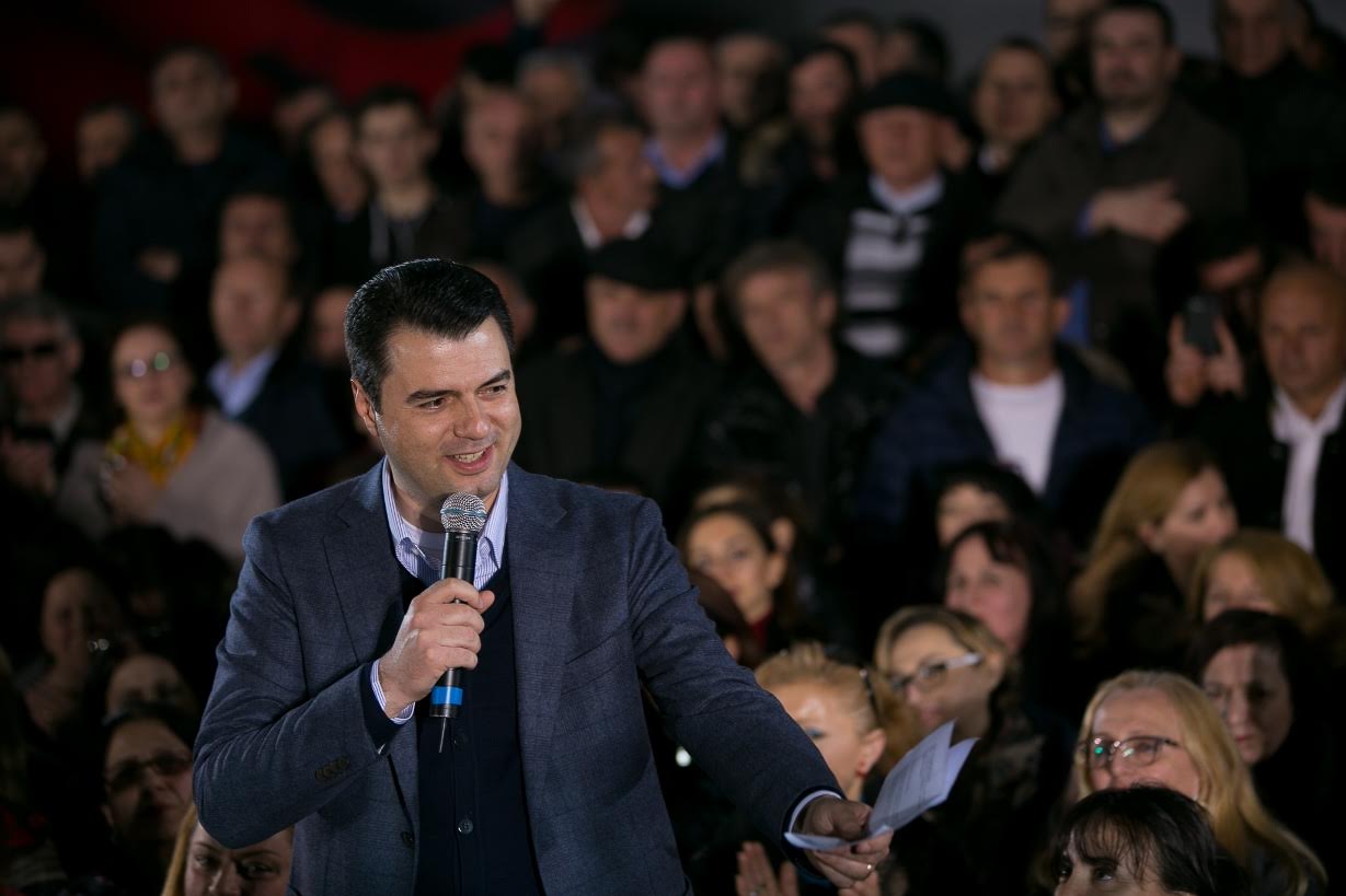 Të vendosur për qeveri teknike, protesta hyn në ditën e pestë