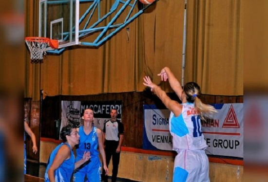 Basketboll Femra, rekordi i ri, Igena Qypi e Goga Basket shënon 100 pikë