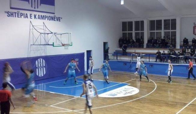 Basketboll Meshkuj/Tirana mund Teutën dhe shkëputet në tabelë