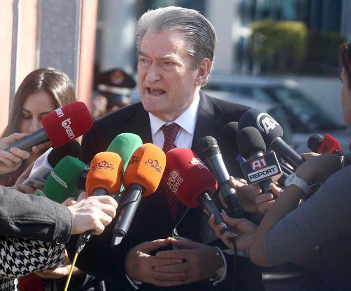 Berisha mbron Nokën: Një goreje si Erjon Braçe i thuhet vetëm “kuç”