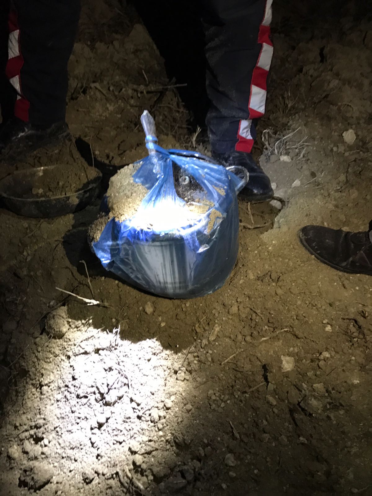 Policia gjen një tjetër tenxhere me para