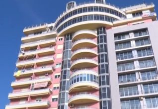 Durrës, thellohet skandali me pallatin e ngritur mbi murin bizantin (VIDEO)