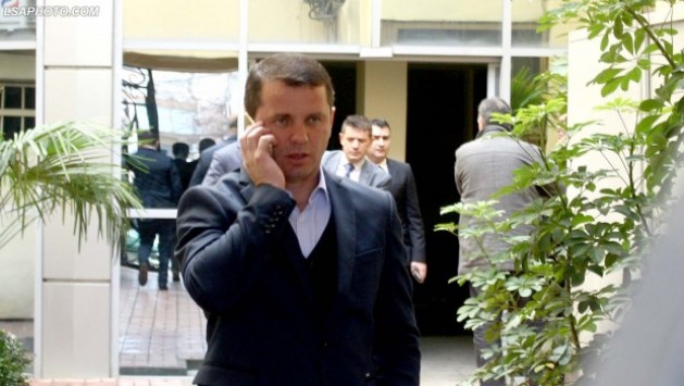 Zbulohet ‘truku’ i Armando Prengës, mund të kandidojë më 18 qershor