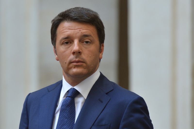 Renzi dorëhiqet edhe nga kreu i partisë