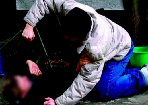 Sherr me grushta mes 3 personave, njëri përfundon në spital