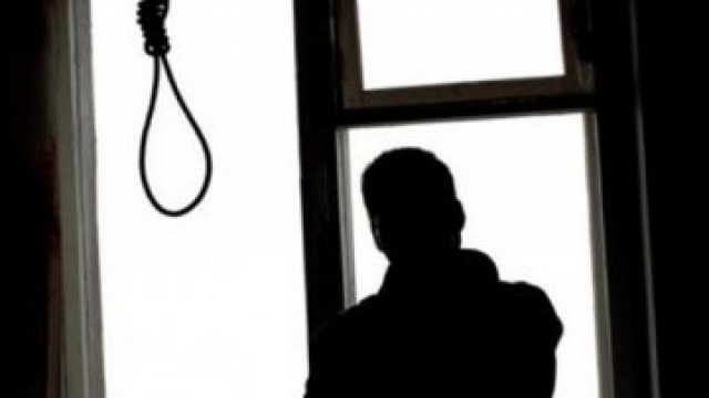 Duhej të rikthehej në qeli, var veten i riu