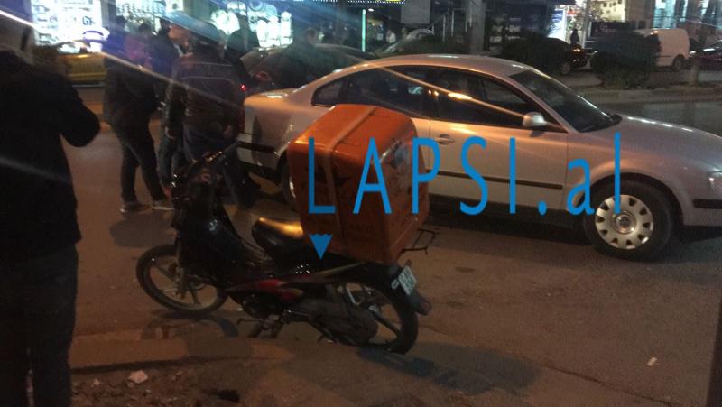 Përplaset “Volkswagen” me motorin, plagoset një person (FOTO)