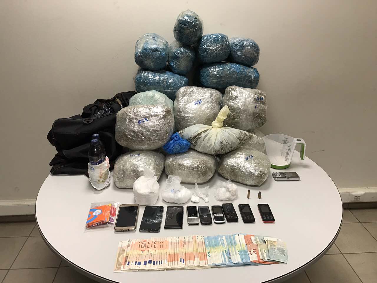 Arrestohet ‘kapoja’ shqiptar i kokainës, bien edhe dy bashkëpunëtorët