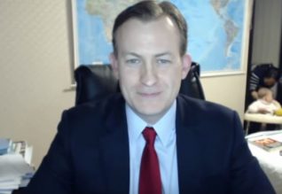 Fëmijët i prishën intervistën në “BBC” babait, kjo video pushtoi sot rrjetin