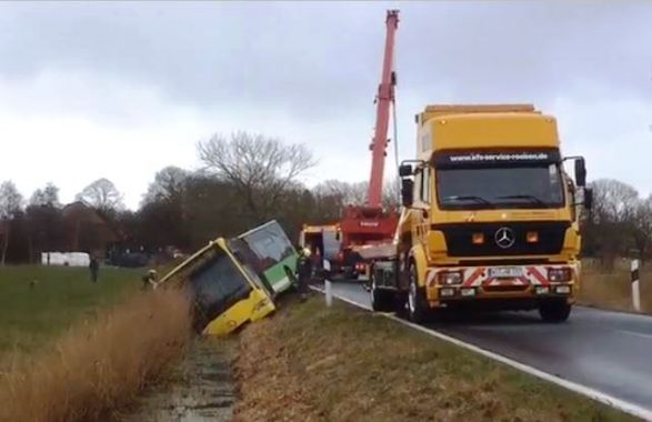 Shqiptari hero, që shpëtoi fëmijët e aksidentuar