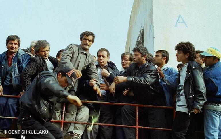 E qëlluan me presh në kokë. Ja si u mor peng Tritan Shehu në ’97-n (FOTO)