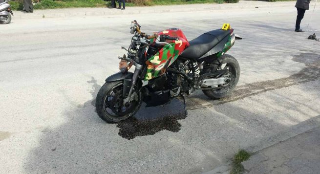 Përplasen dy motorë, vdes 24-vjeçari
