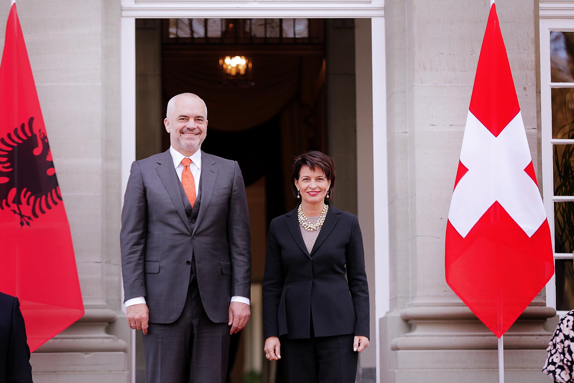 Rama firmos në Zvicër dy projekte me vlerë 9.4 milion euro