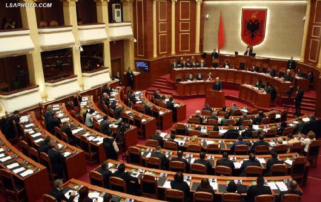 Sot Kuvendi mblidhet sërish pa deputetet e opozitës