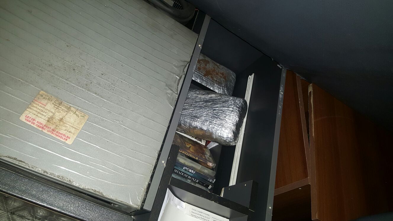 Kapet sërish drogë në portin e Durrësit, si u zbuluan dy trafikantët (FOTO)