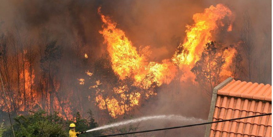 Banesa përfshihet nga flakët, dyshohet për një të vdekur