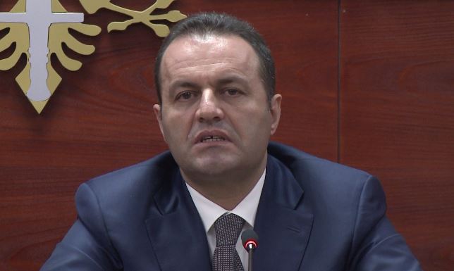 Llalla: Këta kryebashkiakë duhet të lënë mandatin