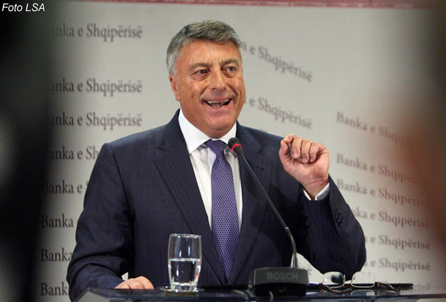 Fullani u shkarkua pa ligj, ja gafa e Kuvendit që i dha 358 mln lekë dëmshpërblim