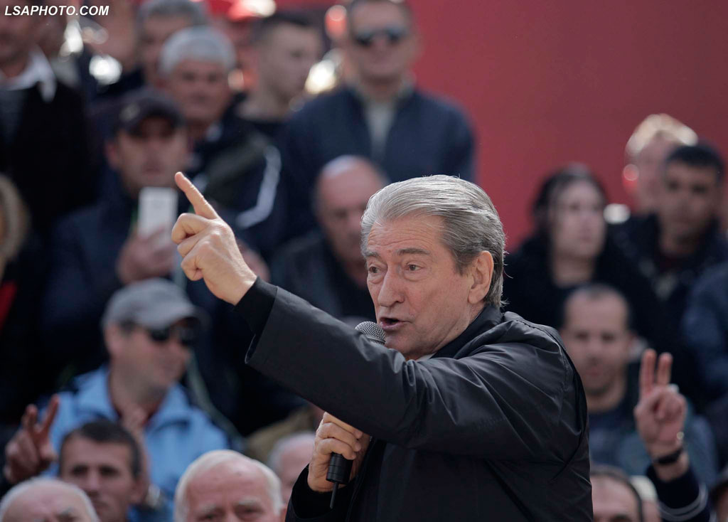 Berisha sulmon Vlahutin dhe Donald Lu: Ja si u rreshtuan me Ramën