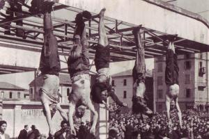 Që Rama mos përfundojë si Duçja, i varur kokëposhtë