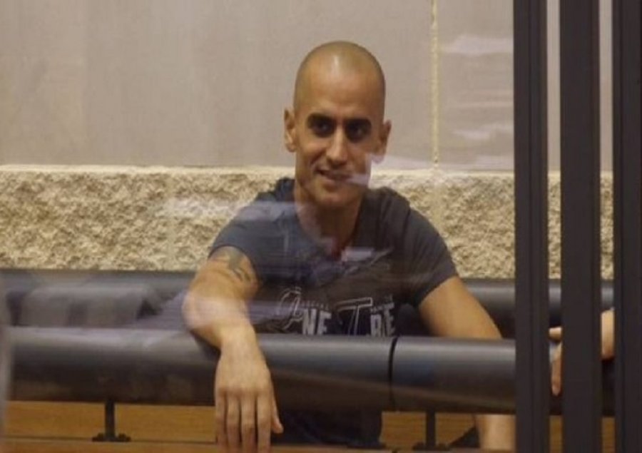 Vrasësi shqiptar ‘kërkon’ të zgjohet nga koma