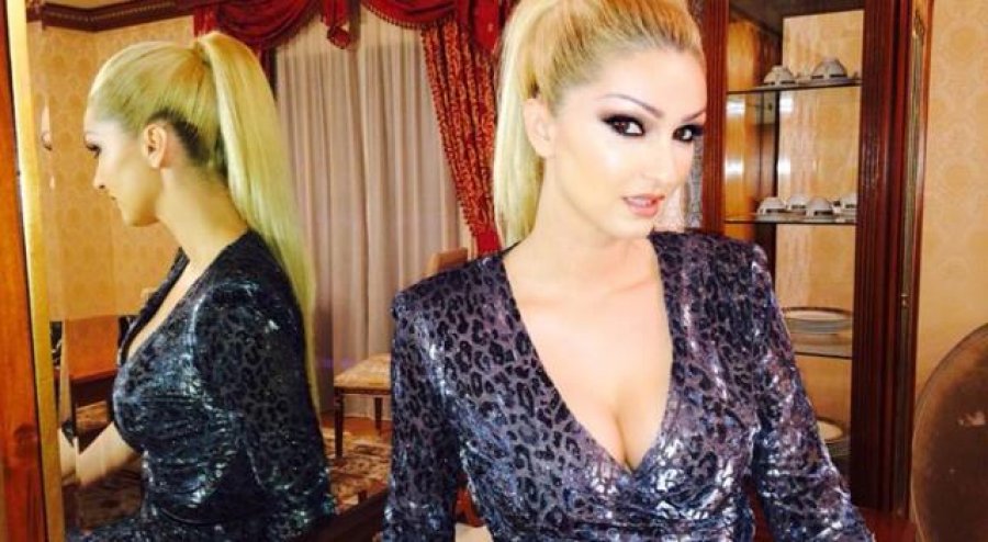 Ish Miss-i 100% lakuriq për 8 Mars (FOTO)