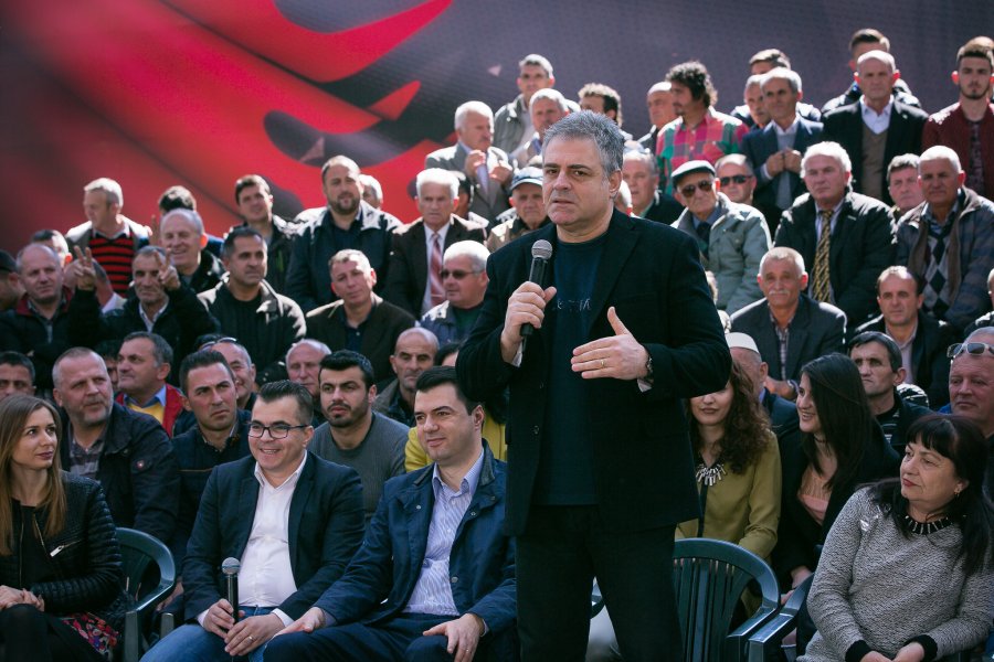 Pse shkova sot në çadër!