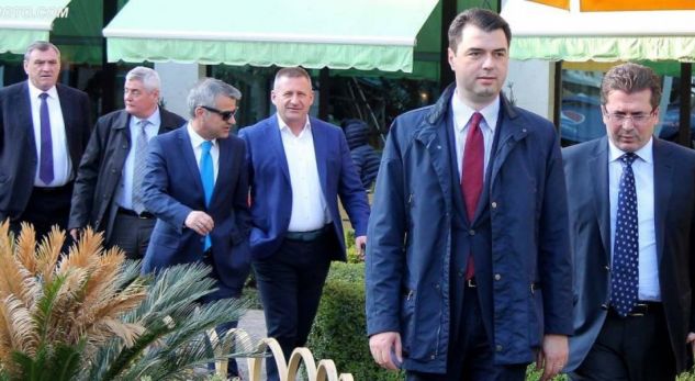 Basha pas drekës me ambasadorët: Kauza jonë është shumë pranë triumfit