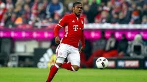 Douglas Costa rrezikon sezonin