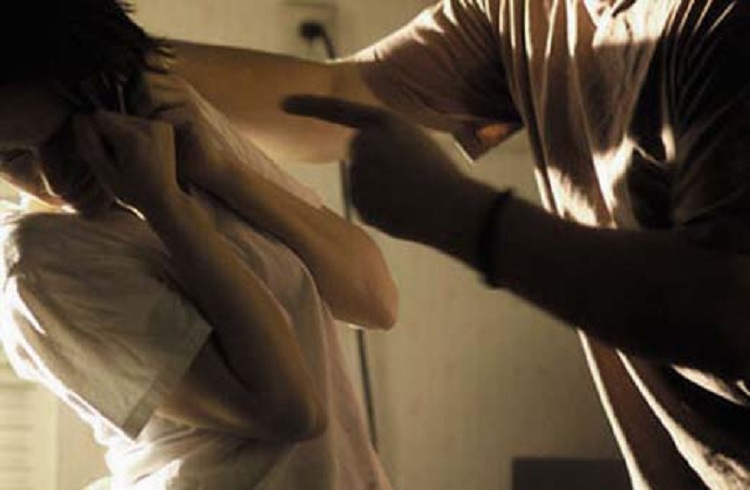 Historia/ Terror gruas dhe fëmijës së saj: Ose martohemi, ose nuk ke jetë!