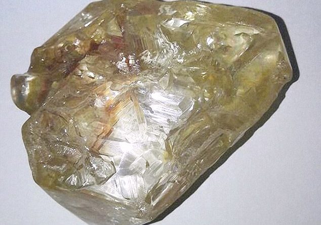 Gjendet një diamant 706 karatësh