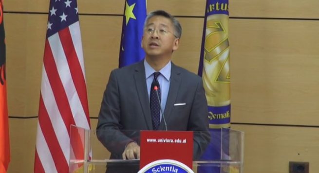 Donald Lu paralajmëron arrestim politikanësh