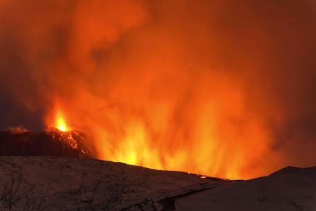 10 të plagosur nga shpërthimi i vullkanit Etna (FOTO)