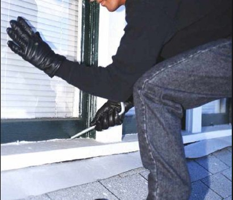 Kur hajdutët në Durrës duan të të lënë edhe pa…