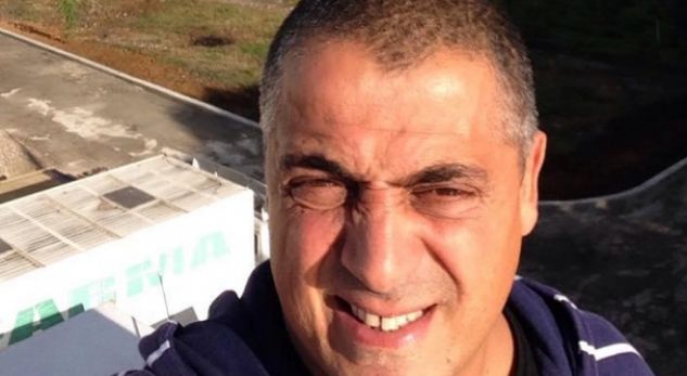 Zbulohet kush është deputeti që punësoi izraelitin, pasi dyshonte se përgjohej