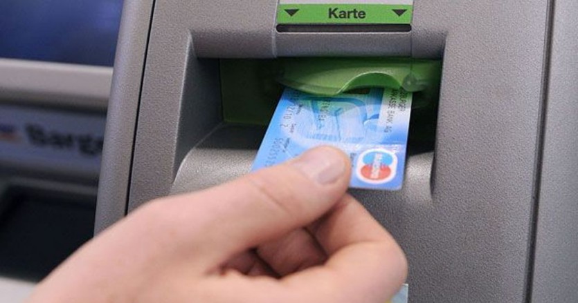 Durrsakes i zbrazin llogarinë bankare