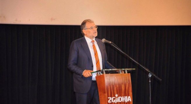 Kokëdhima: Qeveria do tërhiqet, zgjedhjet shtyhen në vjeshtë