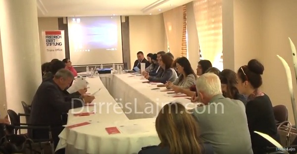 Durrës, konferencë për emigrimin, shifra alarmante (VIDEO)