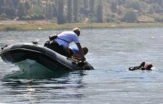 LAJM I FUNDIT/ Durrës, në rrjetat e peshkatarëve bie një kufomë