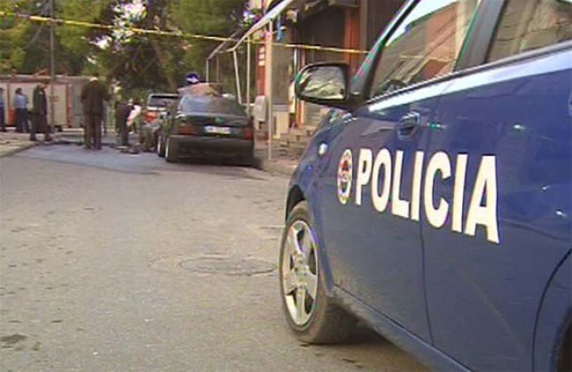 Sherr në Shkozet, plagos me sende të forta 53-vjeçarin