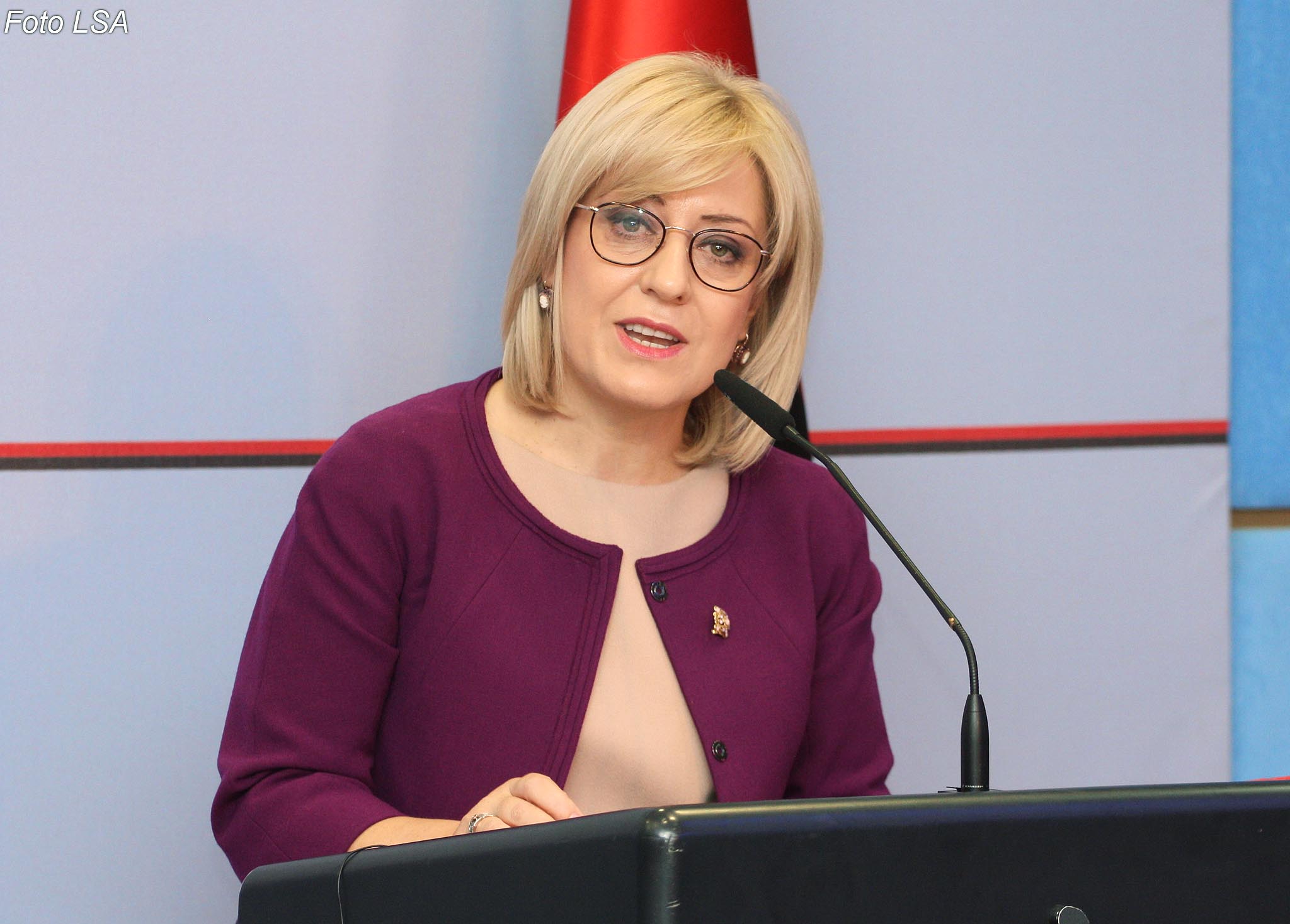 Nikolla i përgjigjet “flakë për flakë” Kryemadhit: E dashur Monika, mos na sulmo për ca vota më shumë