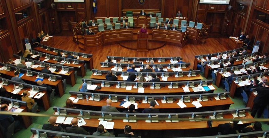 Lista serbe kthehet në institucionet e Kosovës